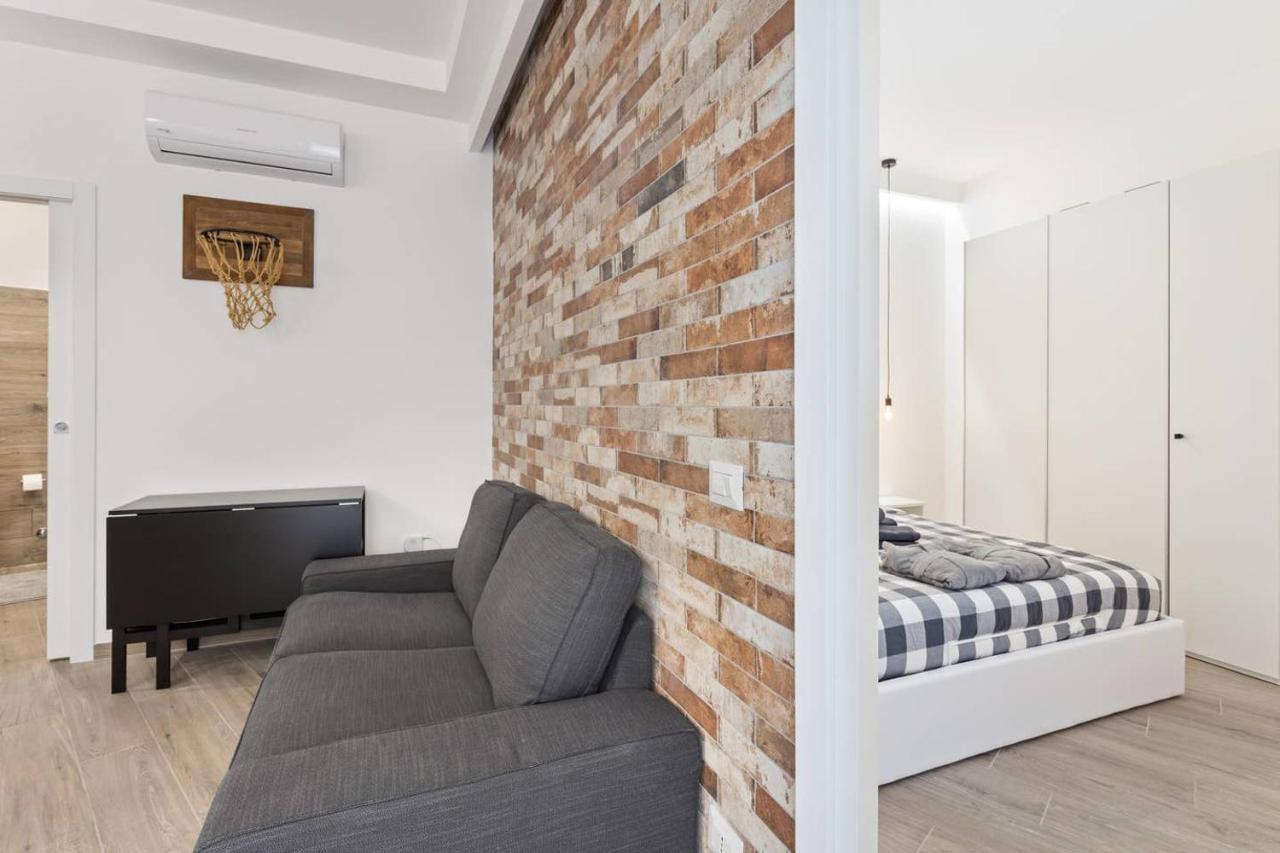 Modern And New Flat In Duomo Area Apartment Milan Exterior photo
