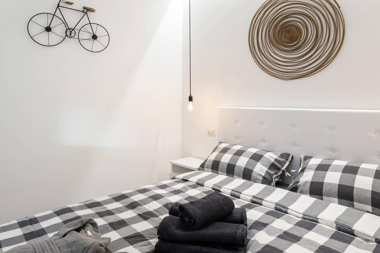 Modern And New Flat In Duomo Area Apartment Milan Exterior photo